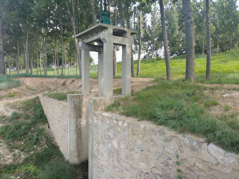 树林渠道调节闸