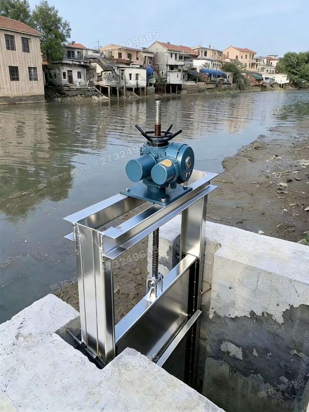 河边不锈钢电闸