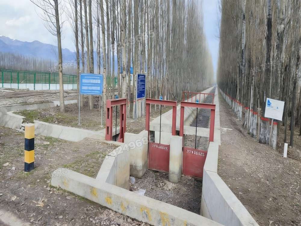揭西县多组铸铁闸门