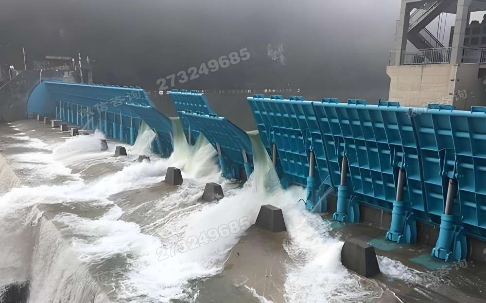 蓝色泄洪液压钢坝