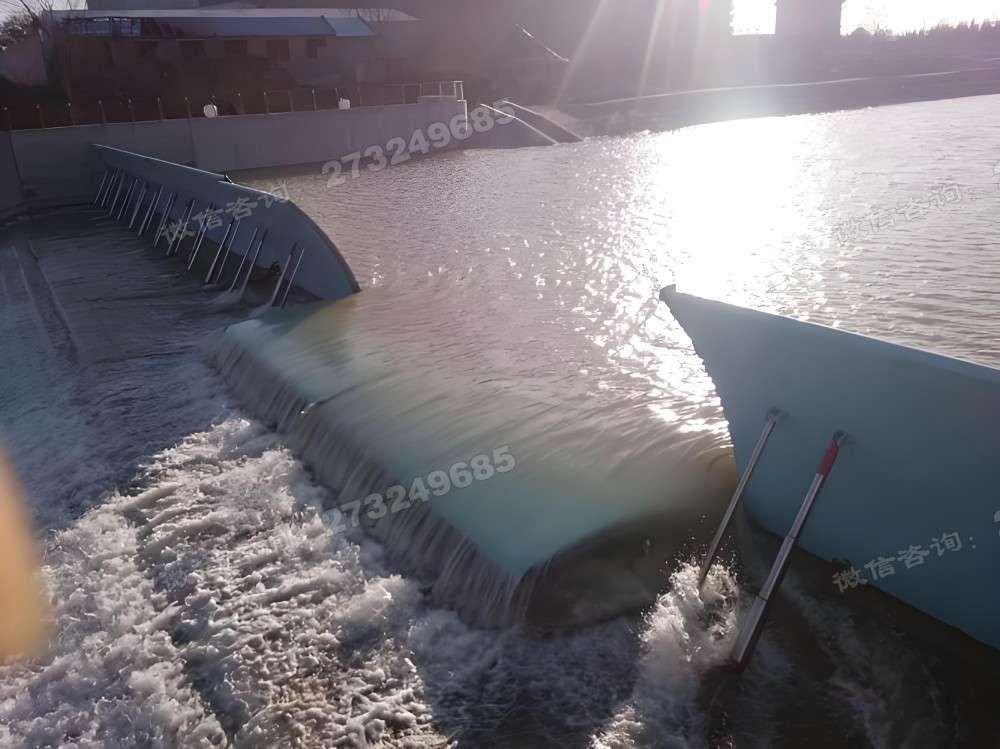 华阴浅蓝色景观瀑布液压钢坝